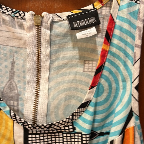 Retrolicious size small adorable super hero dress. Sleeveless. Back zip. - Picture 3 of 6